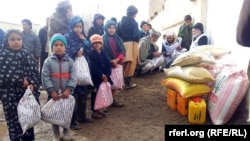 توزیع مواد غذایی به افراد نیازمند در ولایت هرات