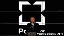 Генеральний директор «Ростех» Сергій Чемезов виступає під час презентації нового логотипу компанії «Калашников» у Москві в грудні 2014 року