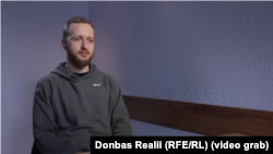 Микола Топало навчався в університеті Драгоманова, де викладала Євгенія Більченко