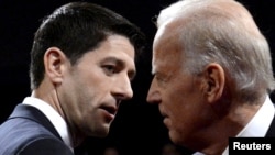 Пол Райан менен Жо Байден теледебат учурунда