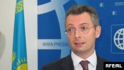 Александр Пикер, председатель правления АТФ банка. Сентябрь 2008 года.