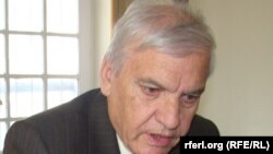 فرهنگ: با ادامه این وضعیت ما بسوی یک روند منفی در حرکت هستیم.