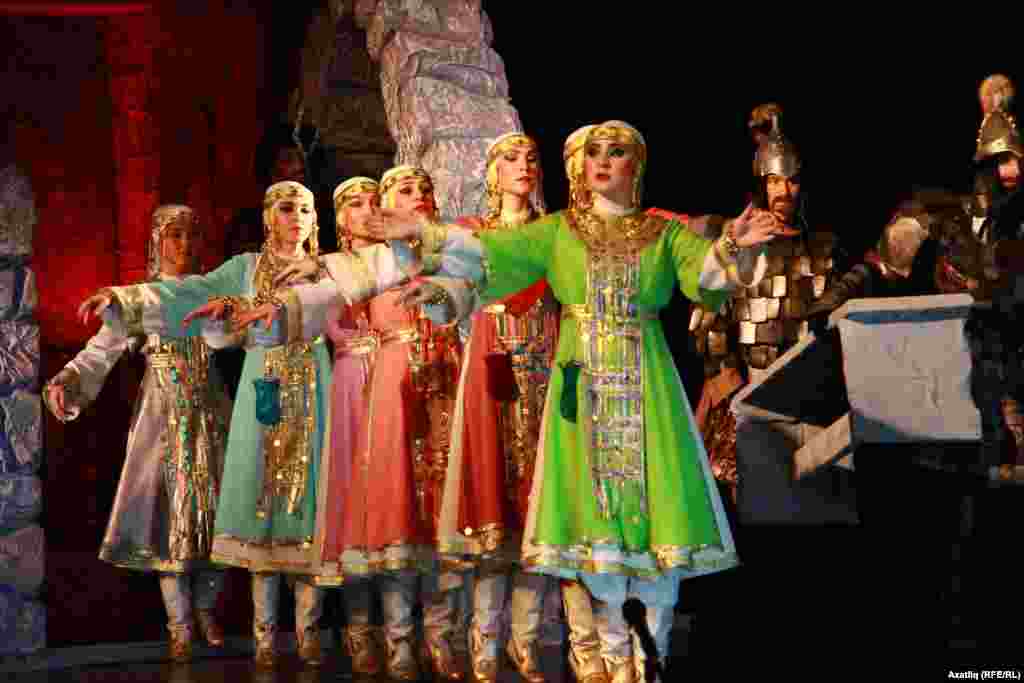 Болгар кызлары җәзаланыр алдыннан