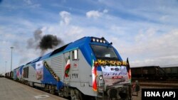 عکس از آرشیف