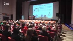 "Ман бо духтарам ифтихор мекунам"