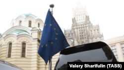 Європейський парламент та інші установи Євросоюзу наразі не коментували це рішення Росії