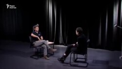 «Картина маслом». Нуршат Абабакиров о «парадоксе шимпанзе» и территории без отцов