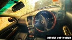 Видео камера автоунаанын ичиндеги күзгүнүн жанына орнотулат. 