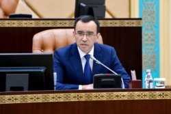 Маулен Ашимбаєв