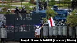 Художник Олесь Пушкін був заарештований як підозрюваний у кримінальному провадженні про реабілітацію нацизму