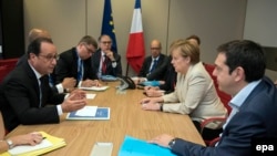 Грек премьеринин француз президенти жана немис канцлери менен соңку сүйлөшүүлөрү. Брюссель, 26-июнь.