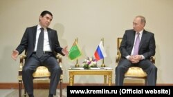 Президент России Владимир Путин и президент Туркменистана Гурбангулы Бердымухамедов  