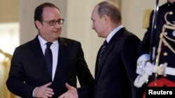 Ֆրանսուա Օլանդ և Վլադիմիր Պուտին, արխիվ