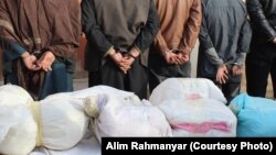 تصویر آرشیف جنبهٔ تزئینی دارد 