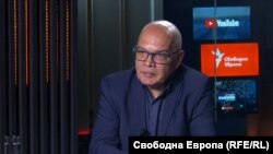 Тихомир Безлов