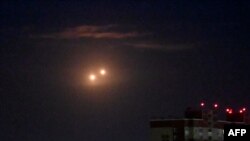 У міській військовій адміністрації зазначили, що наслідки російського удару зафіксували в п’яти районах Києва