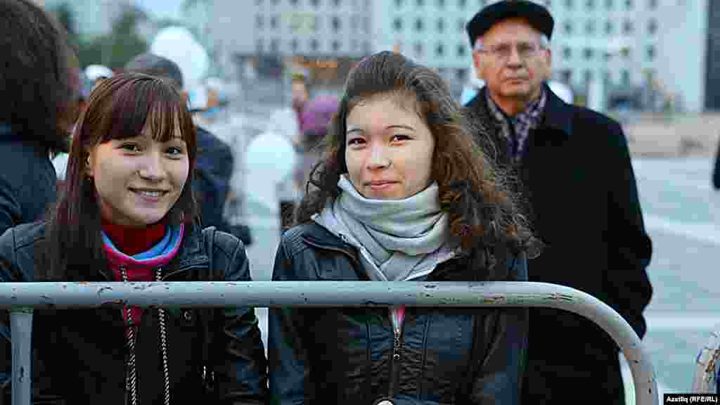 Камал театры каршында яңа сезон ачу тантанасы&nbsp;