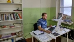 Евгений Доможиров на рабочем месте