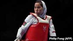 Це був другий поєдинок Закії Худададі за день – раніше вона програла представниці Узбекистану Зійодахон Ісаковій у своєму дебюті після прибуття до Токіо