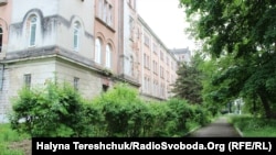 Психіатрична лікарня розташовується у палаці графа Скарбека