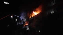 Перші кадри після атаки на Київ: як люди рятувалися з багатоповерхівки у Дніпровському районі (відео)