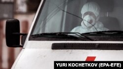 Москвадагы "Тез жардам" кызматынын дарыгери. 2-апрель, 2020  