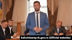 Bağçasaray şeeriniñ Rusiye memuriyetiniñ başı Dmitriy Skoblikov
