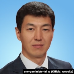 Азамат Оморов.