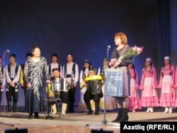 Өлкә мәдәният министрлыгы хезмәткәре тәбрикли