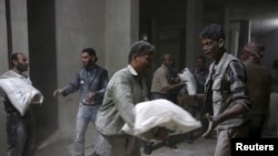 Козголоңчулар колундагы аймакка гумжардам келди. 7-март, 2016-жыл.