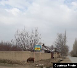 Жаңы Тегирмеч маалесиндеги 1970-жылдары курулган үйлөрдүн бири.