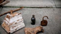 Знаходкі падчас раскопак у парку імя Янкі Купалы