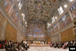 Сікстинська капела у Ватикані є однією з найвідоміших і найвражаючих будівель світу