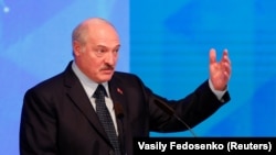 Лукашенко: ми можемо взяти на себе відповідальність за забезпечення миру в східних регіонах України