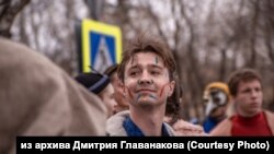 Первомайский перформанс томских художников