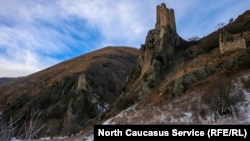 ГIалгIайчуьра Джейрахан кIошт. Гайтаман сурт