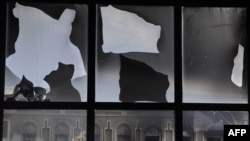 Жалал-Абаддагы "Эл достугу" университети тополоңдон кийин, 16-июнь.