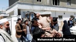 Жардырууда жарадар болгондордун бири. Кабул,  22-апрель,  2018-жыл. 