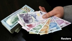 Türkiýedäki häzirki inflýasiýanyň derejesi 2002-nji ýylyň sentýabryndan bäri hasaba alnan iň ýokary görkezijidir.