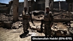 За словами члена ради провінції, понад 30 силовиків «потраплять у полон, якщо в район не надіслати підкріплення»