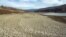 Сильно обмелевшее Загорское водохранилище в Крыму, декабрь 2020 года
