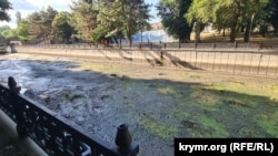 Река Салгир в районе библиотеки им. Франко в Симферополе, архивное фото