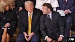 Թրամփն ու Մակրոնը Փարիզի Աստվածամոր տաճարի վերաբացման ժամանակ, դեկտեմբեր, 2024թ․