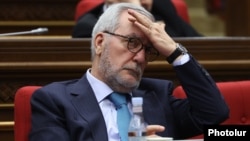 44-օրյա պատերազմի հանգամանքներն ուսումնասիրող քննիչ հանձնաժողովի նախագահ Անդրանիկ Քոչարյան, արխիվ