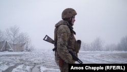 Лінія фронту на Донбасі у фотографіях журналіста Радіо Свобода