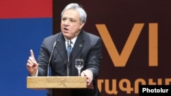 Վարդան Օսկանյան, արխիվ