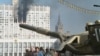 Танк на Бородинском мосту 4 октября 1993 г. 