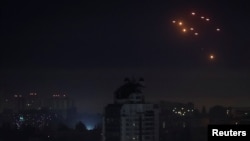 Вибухи в нічному небі над Києвом, 26 травня 2025 року