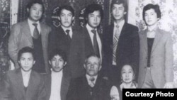 Бывший президент КР Курманбек Бакиев с братьями. Семейное фото.