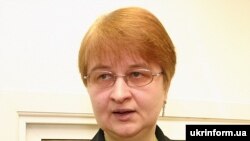 Олена Миколайчук